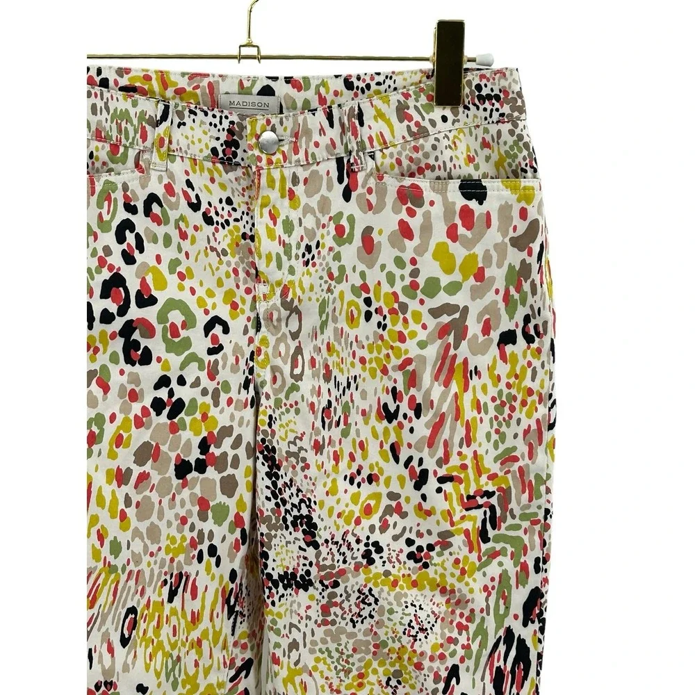 Madison Womens Leopard Animal‎ Print Cropped Pants Multi Color Size 6